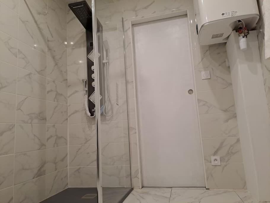 Apartamento 24H Course/Moto/ Oasis / Antares Le Mans Exterior foto